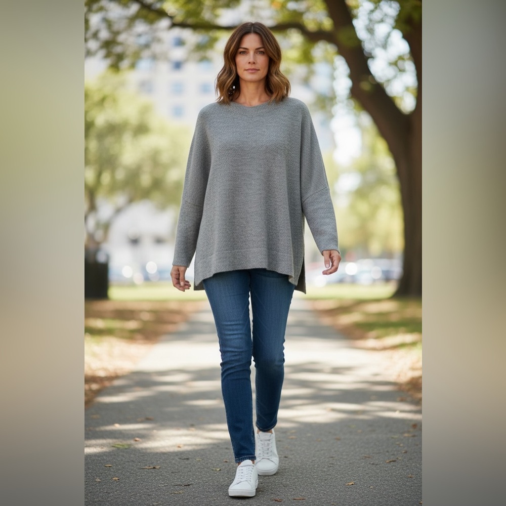 Talulah - Cozy Oversized Gray Knit Sweater with Dolman Sleeves. Size M - Picture 2 of 12
